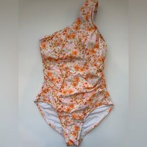 New condition women’s Kona Sol Floral one-piece Swimsuit size medium $69